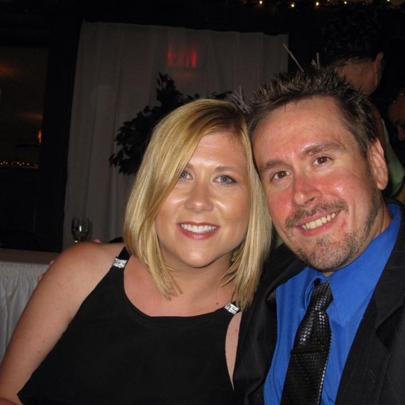 Meet your Posher, Lisa - Picture 1 of 1